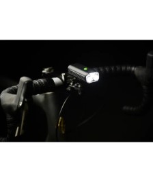 Žibintas priekinis Lezyne MACRO DRIVE 1300XXL